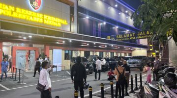 Surat Aksi Demo Tak Kunjung Diterima, Keluarga Korban Jadi Tersangka dan DPO Histeris hingga Pingsan