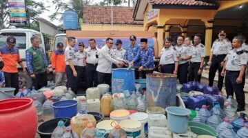 Publik Apresiasi Menteri Imipas Agus Andrianto Salurkan 200 Tangki Air Bersih untuk Warga Terdampak Kekeringan di Jawa Tengah